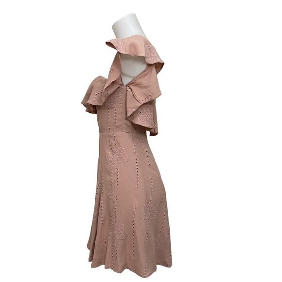 ASTR the Label Peach Ruffled Square Neck fit, and flare dress size XS - Picture 3 of 9